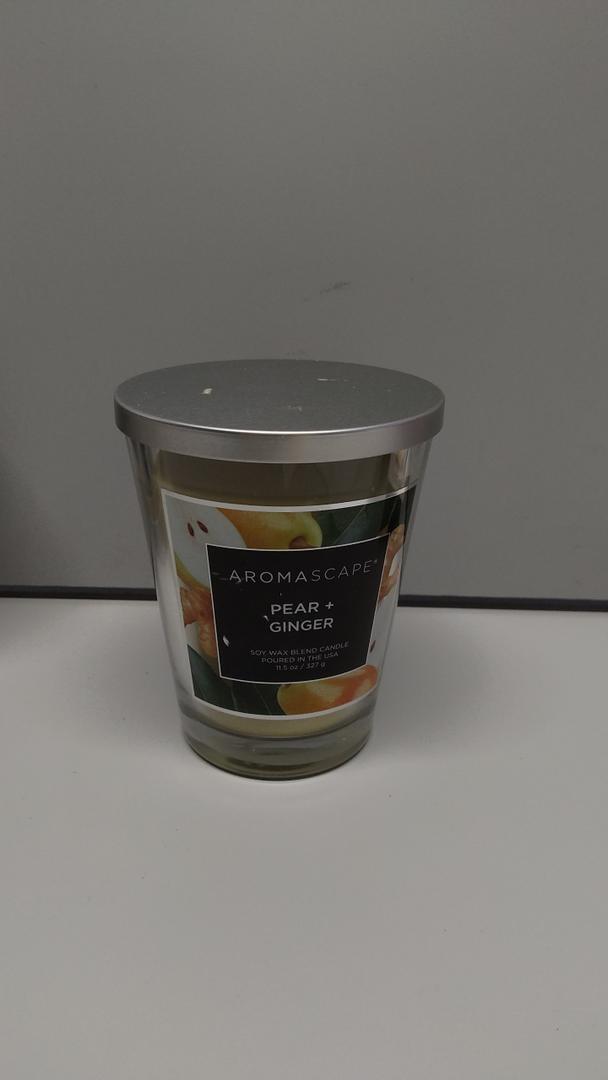 AROMASCAPE Pear Ginger 11.5oz Candle
