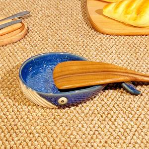 Ceramic Whale Spoon Stand - Adorable Kitchen Decor, Heat-Resistant & Stain-Proof Spoon Rest, Easy-Clean Whale-Shaped Holder for Home Cooks & Gift Givers
