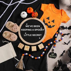 23 Pcs Halloween Pregnancy Announcement Set Fall Baby Announcement Idea Pregnancy Reveal Newborn Bodysuit Felt Bootie Wood Blocks Prop Bead Pumpkin Bat Letter Board Kit for Party