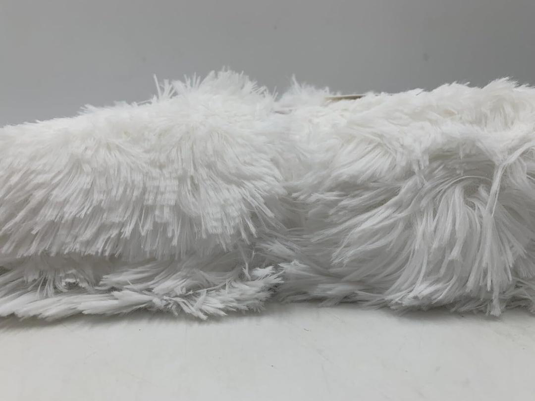 1 Pc Barn Recycled Fluffy Faux Fur Throw Blanket White 45" x 60"