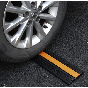 1 Pack Rubber Cable Ramp Hose Cable Protector Ramp 1 Channel 11000Lbs Load Capacity Traffic Speed Bump Wires Power Lines Extension Cord Cover for Indoor Outdoor