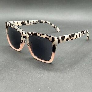 Peepers Oversized Cape May +2.00 Sun Readers Havana Fade Used - Reading Glasses