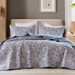 Comfort Spaces Valerie Boho Quilt Set Twin/Twin XL Blue - Soft Reversible Watercolor Medallion Bedding, Lightweight All Season Bedspread for Kids Teens Dorm Guest Room