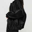 PRETTYGARDEN Women's Faux Leather Motorcycle Jacket Trendy Fall Spring Clothes Oversized Zip Up Winter Coat Outerwear (Black, M)