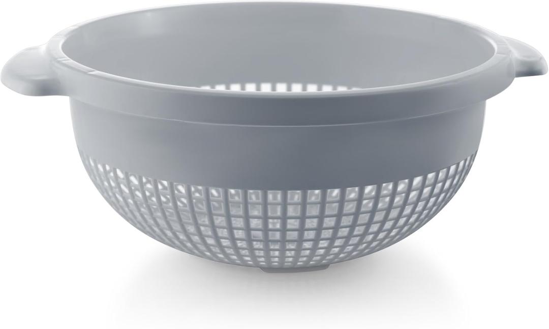 YBM HOME Deep Plastic Strainer Colander with Handle Made of Food Safe BPA-Free Plastic - Durable and Dishwasher Safe - Use for Pasta, Noodles, Spaghetti, Vegetables and More (1, Gray)