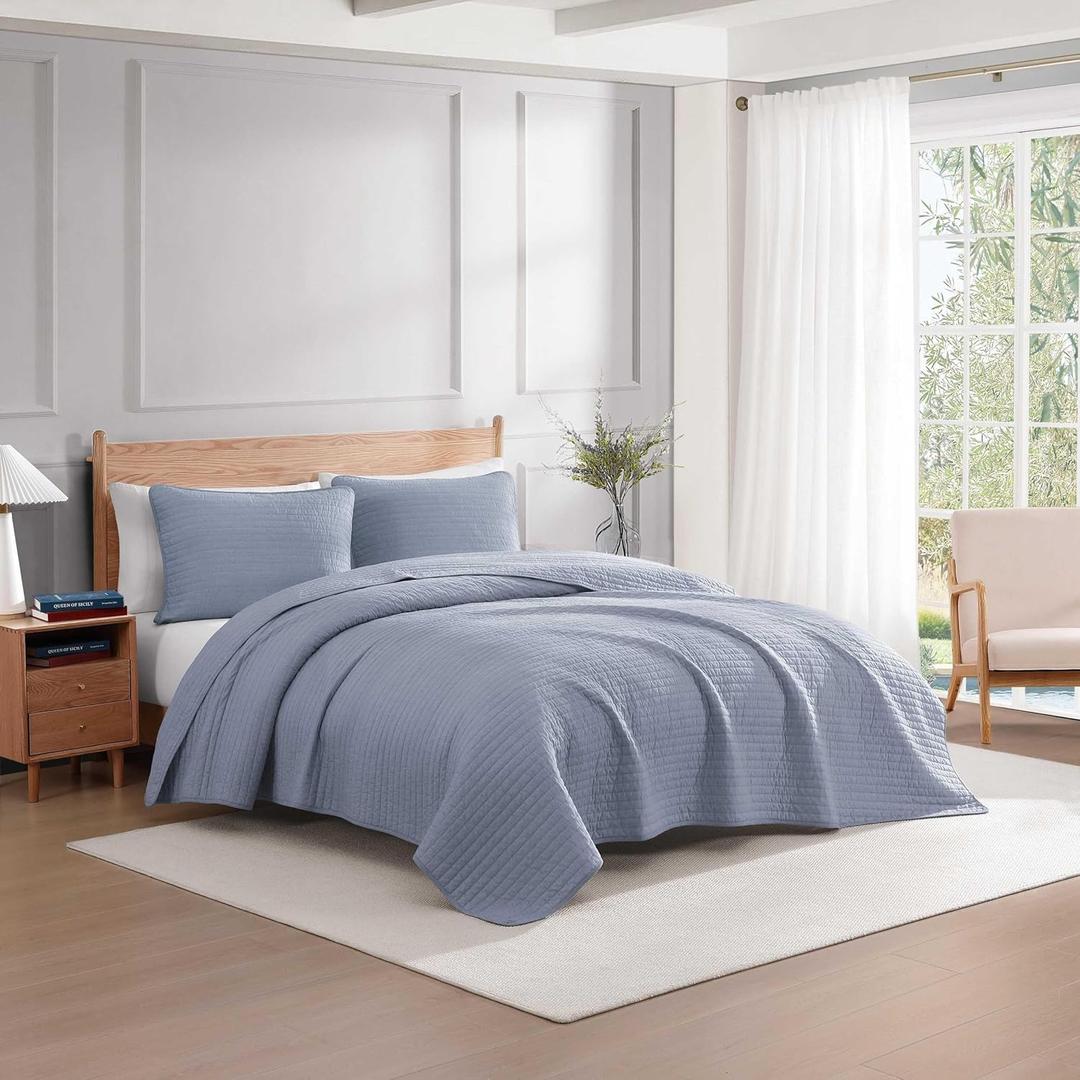Tommy Hilfiger - King Quilt Set, Soft Cotton w/Breathable Feel, Lightweight Bedding for Year Round Comfort, 3 Piece Bed Set w/Matching Pillowcases (Christopher Blue)