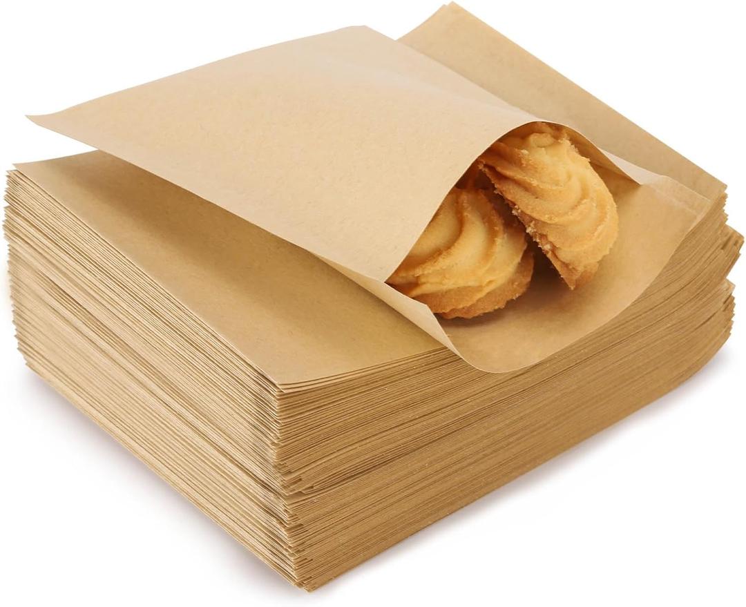 LoveBB 200 Pcs Kraft Paper Treat Bags Brown Flat Favor Bag for Cookie Popcorn Snacks Party Small Gift Bag (4 x5 Inch)