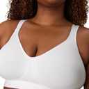 Playtex Women's Wireless Bra, 18 Hour Plus-Size T-Shirt Bras, Ultimate Lift, Moisture-Wicking, 474c (White, 42B)