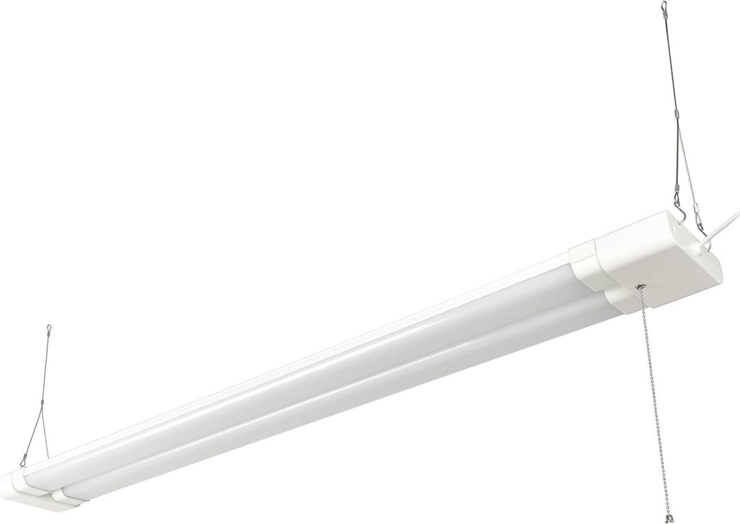 4-ft 10,000-Lumen LED Shop Light with Adjustable Light Tubes White Finish 5000K Daylight (FXSL055AMFLE/100) 4-ft 10,000-Lumen LED Shop Light with Adjustable Light Tubes White Finish 5000K Daylight (FXSL055AMFLE/100)