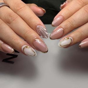 Short Press on Nails Almond Fake Nails French Tip False Nails with 3D Seashell Gold Line Design Glue on Nail Glossy Acrylic Artificial Nail Full Cover Stick on Nails for Women 24Pcs