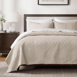 Madison Park Quebec Quilt Set - Luxurious Damask Stitching Design, Cotton Filled Lightweight Coverlet Bedspread Bedding, Shams, Twin/Twin XL(68"x90"), Cream 2 Piece
