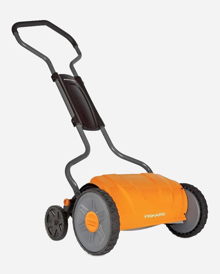 Fiskars 17" Push Mower, Manual Reel, No Motor Mower for Lawn Care
Grass Cutter with Steel Blades that Stay Sharp, Eco-Friendly Cordless Grass Trimmer