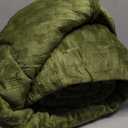 WARMDERN Olive Green Velvet Quilt Set Queen Size, Luxury Geometric Check Pattern Quilts Set, Soft Lightweight Bedspread & Coverlet, 3PCS Milk Velvet Bedding Set with 2 Pillow Shams, 90" x 96"