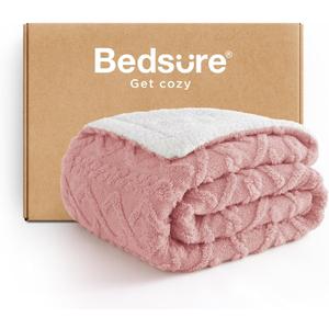 Bedsure Gentlesoft Sherpa Fleece Throw Blanket for Couch - Fluffy & Cozy Cable Jacquard Tufted Throw for Women Gift, Thick and Warm Blankets for Winter, Pink, 50x60 Inches