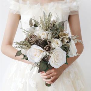 Wedding Bouquet Artificial Roses Flower Bride Bridal Bouquets Handmade Silk Creamy Flower Wedding Bridal Bouquets for Church Party Home Decoration