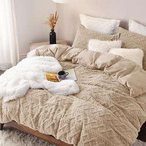 Bedsure King Size Fluffy Comforter Set, Warm Sand Plush Fleece Bed Set King, Luxury Jacquard Farmhouse Boho Soft Warm Bedding for Winter, 1 Comforter (104"x90") and 2 Pillowcases (20"x36")