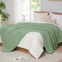 L'AGRATY Chunky Knit Blanket Throw - Soft Chunky Throw Blanket 50x60: 100% Hand Kintted Chenile Crochet Throw Blanket for Couch - Large Cable Knit Chunky Blanket for Home Decor(Sage Green)