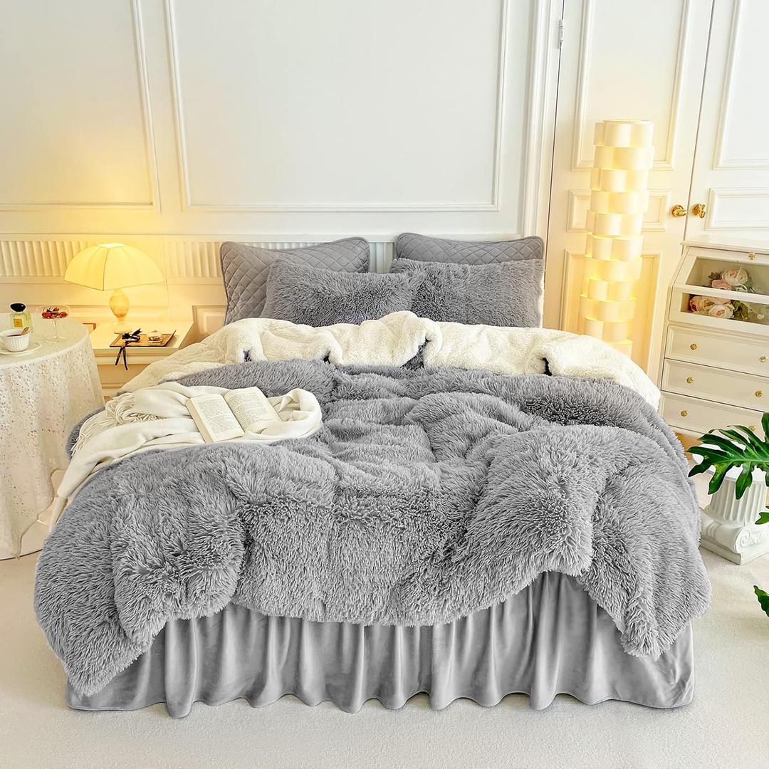 Gray Faux Fur Comforter Set Full/Queen 3 Pieces - 1 Shaggy Comforter 90x90 and 2 Fur Pillowcases, Ultra Soft and Easy Care Sherpa Luxury Plush Super Warm Winter Shaggy Bedding Set (Light - Grey)