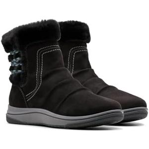 Clarks Women's Breeze Cozy Ankle Boot Size 9