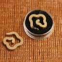 Natural Agarwood Coil Incense Comes in a Small jar Contains 10 Individual Packages. Each Packaged with Fireproof Cotton and can Burn for More Than one Hour