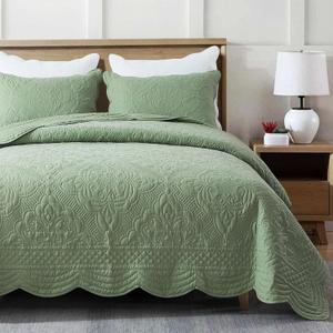 meadow park Embroidered Quilt Set Queen Size - 3 Pieces, Washed Lightweight Coverlet with Scallop Edges, Reversible Bed Cover All Season Quilts-Sage Green