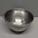 Winco Aluminum Colander with Base, 8-Quart, Medium
