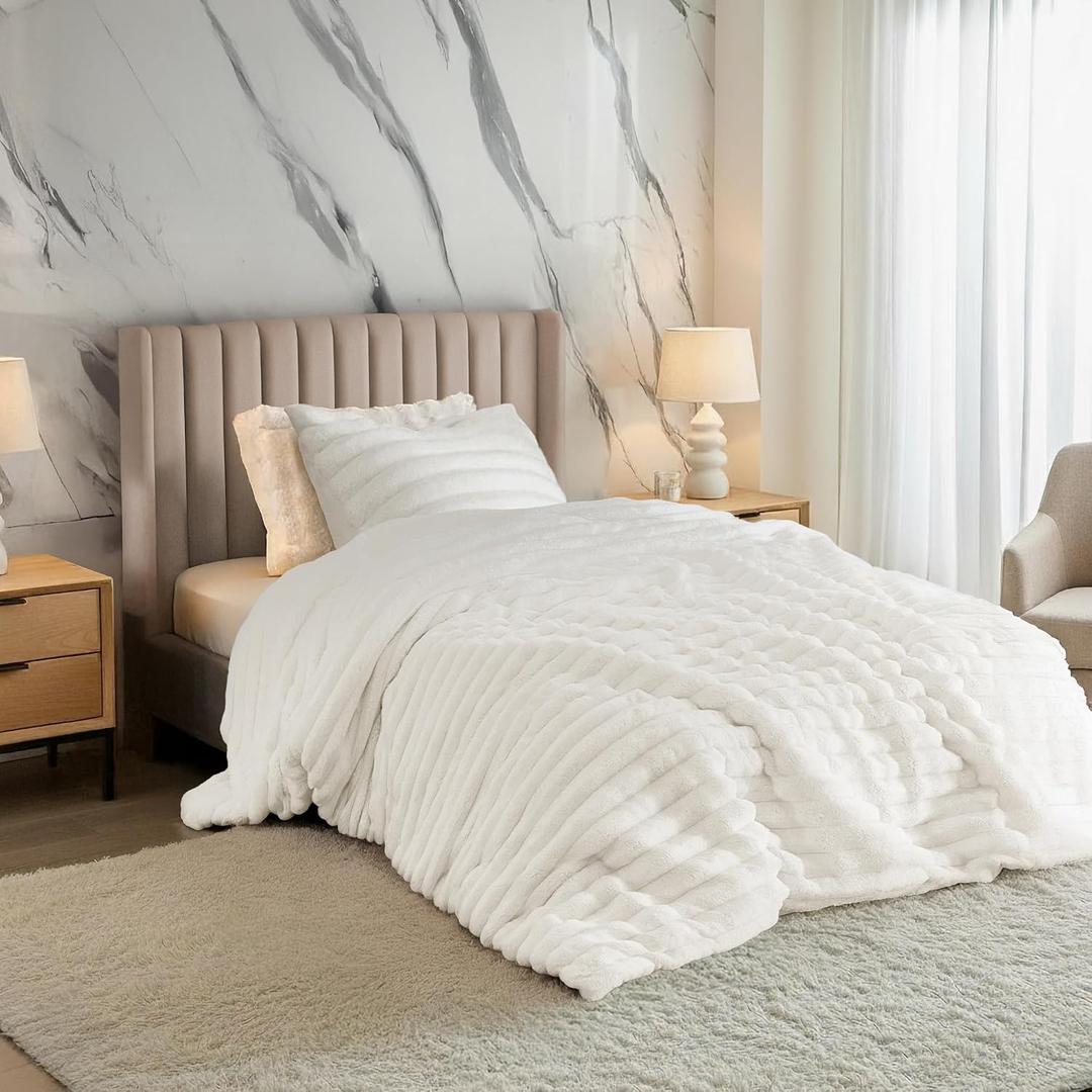 Cuddly Ribbed Fluffy Comforter Set Twin Size, Super-Soft Plush Fleece Bedding Set, Warm Fuzzy Comforter with Matching Sham, All-Season Cozy 2-Piece Bed Set, Ivory White