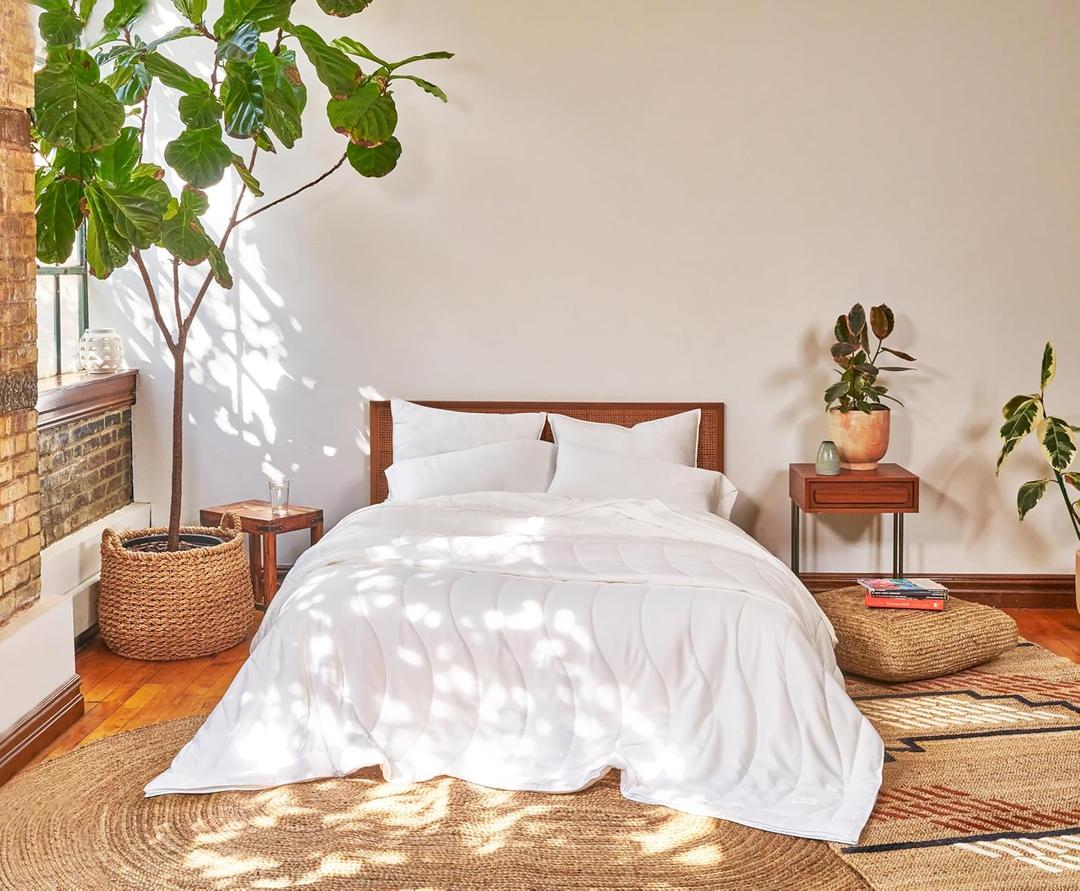 Buffy Breeze Comforter - Soft 100% Eucalyptus Lyocell, Cooling, White Lightweight Summer Duvet Insert with Corner Tabs (Twin/Twin XL)