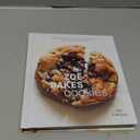 Zo Bakes Cookies: Everything You Need to Know to Make Your Favorite Cookies and Bars [A Baking Book]