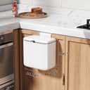 Compost Bin Kitchen for Countertop or Under Sink, 2.6 Gallon Hanging Small Trash Can with Lid, Garbage Can for Cabinet Door, Indoor/outdoor Food Waste Bin for Kitchen, Bathroom, RV, Office, White