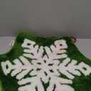 Christmas Snowflake Bathroom Rugs - Green White Xmas Soft Tufted Non-Slip Bath Mat, Absorbent Washable Shower Rug, Winter Holiday Decor for Living Room, Bedroom, Kitchen, Powder Room 22.8 x 25.5 Inch