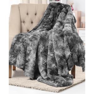 Everlasting Comfort Soft & Comfortable Gray Faux Fur Throw Blanket for Couch - (50"x65") Minky & Fluffy Fall Blankets & Throws, Plush Fuzzy Cover for Bed, Sofa & Living Room - Cozy Home Decor