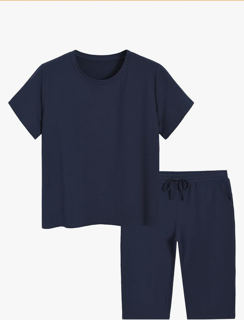 Weintee Women's Plus Size XL 2 Piece Sweatsuits Matching Top and Capris Loungewear Set