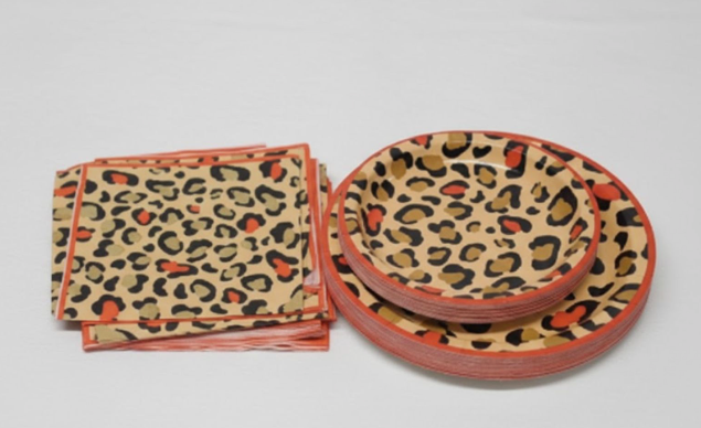 Grencian Cheetah Print Party Supplies Red Leopard Party Plates and Napkins Disposable Red Leopard Safari Theme Tableware Set for Jungle Safari Cheetah Theme Party Birthday Baby Shower