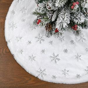 Faux Fur Christmas Tree Skirt,36 inches Luxury Tree Skirt with Sliver Snowflake Sequin, Christmas Decorations Holiday Thick Plush Tree Xmas OrnamentsWhite and Silver,36 Inch