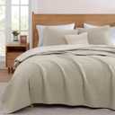 WRENSONGE Queen Quilt-3 Pieces Neutral Lightweight Bedspreads Light Oatmeal Queen Size Quilt Bedding Set for All Seasons, Soft Summer Coverlet with 2 Pillow Shams Suitable for Bed & Couch