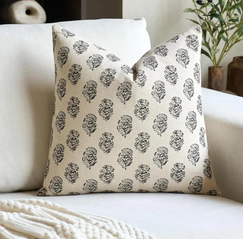 Floral Vintage Throw Pillow Covers 18x18 Pillow Cover Block Print Decorative Cushion Covers Farmhouse Neutral Accent Home Décor for Sofa Couch Living Room Bedroom, 1PC, Charcoal Black Floral Vintage Throw Pillow Covers 18x18 Pillow Cover Block Print Decorative Cushion Covers Farmhouse Neutral Accent Home Décor for Sofa Couch Living Room Bedroom, 1PC, Charcoal Black