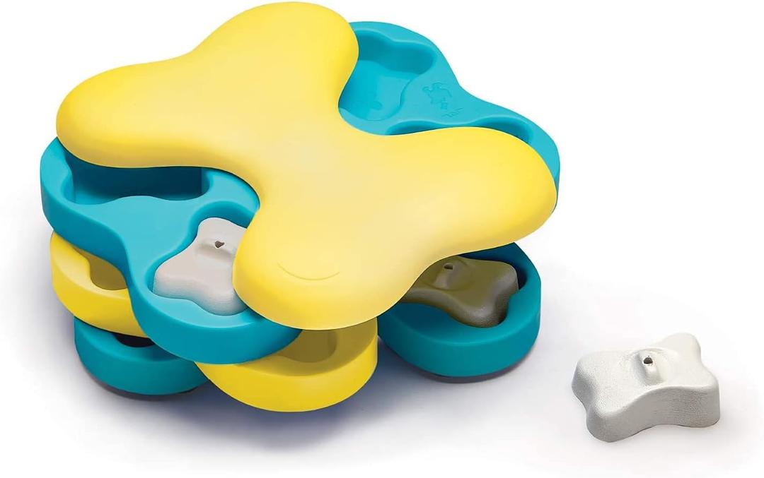 Outward Hound by Nina Ottosson Dog Tornado Treat Puzzle Dog Toy, Level 2 Intermediate, Blue (1 Count (Pack of 1))