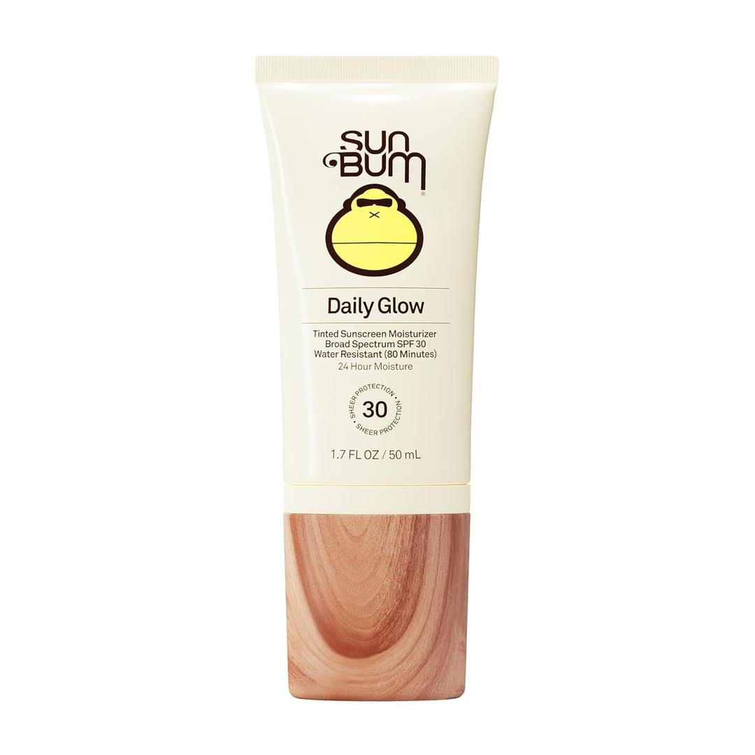 Sun Bum Daily SPF 30 Glow Sunscreen Face Lotion - Moisturizing Facial Sunscreen - Tinted - Dewy Finish - Hawaii 104 Act Compliant (Made without Octinoxate & Oxybenzone) - Travel Size - 1.7 oz