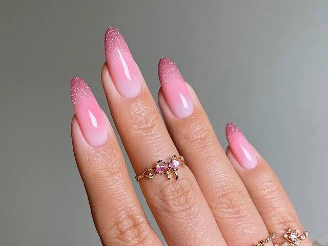 Fake nails Pink DIY