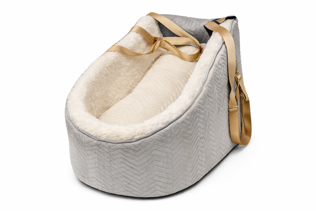 Dog Car Seat for Small Dogs Adjustable Portable Center Console Dog Car Seat Removable Cat Booster Cars Seats - Safety Belt with Cushion Anti-Collapse for Puppy Kitten Up to 15 Lb