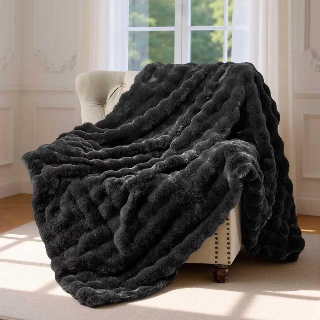 Wajade Fluffy Faux Fur Throw Blanket for Couch Bed 90x106, Luxury Soft Thick Fuzzy Plush Bubble Blanket, Warm Cozy Blanket for Sofa Chair, Black