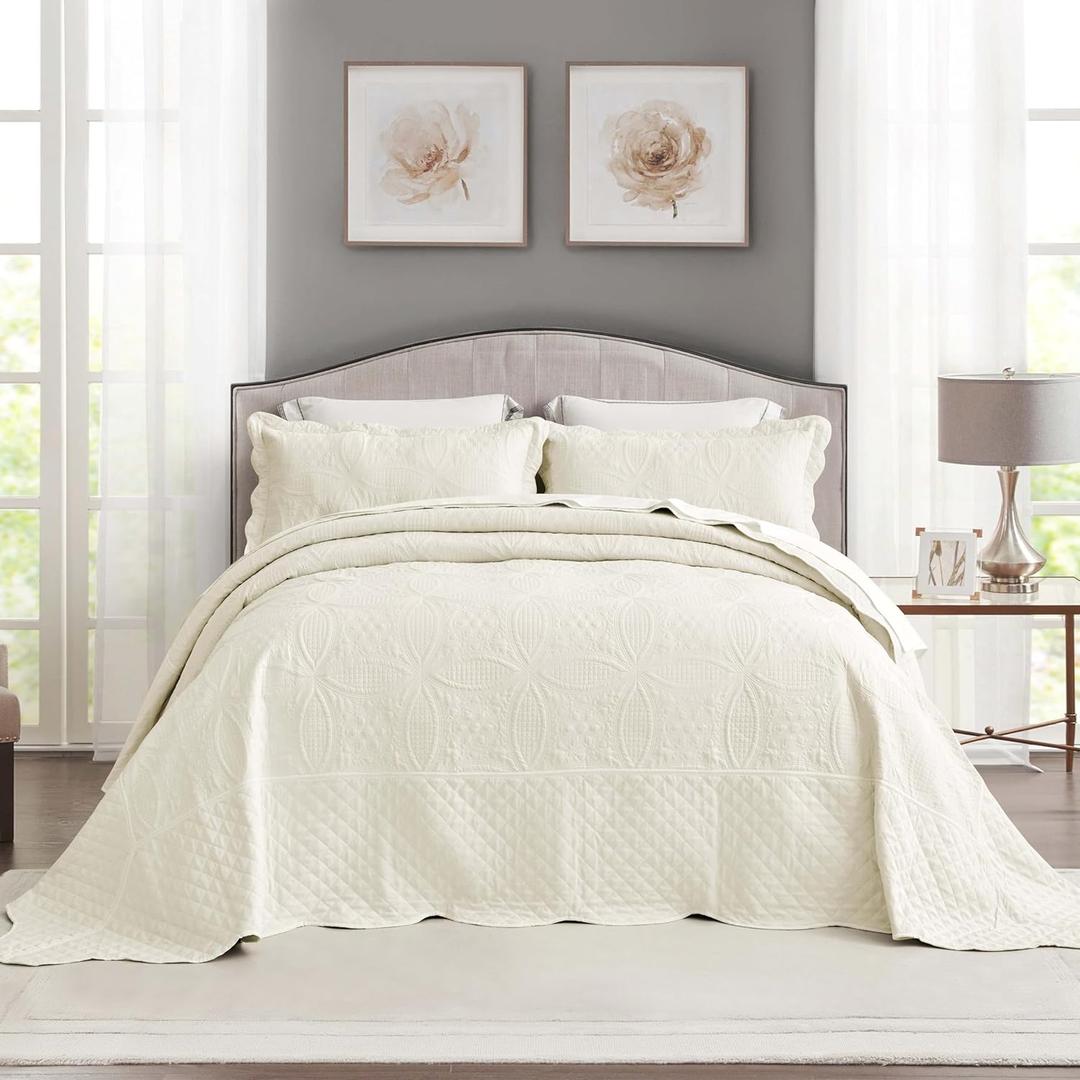 Asuexpect Oversized King Bedspread 128x120 Extra Wide Lightweight Bedding Set California King Bedspread Reversible Quilt Soft Coverlet for All Season, King/Cal King, 3 Piece, White Cream Asuexpect Oversized King Bedspread 128x120 Extra Wide Lightweight Bedding Set California King Bedspread Reversible Quilt Soft Coverlet for All Season, King/Cal King, 3 Piece, White Cream