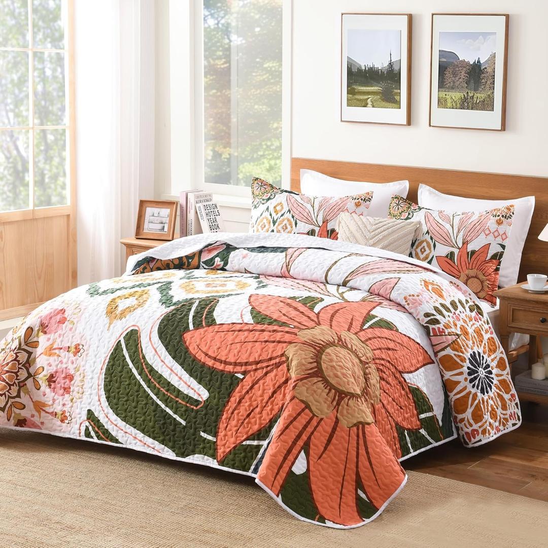 Andency Floral Boho Queen Quilt Bedding Set Pink, 3 Pieces Farmhouse Flower Botanical Summer Bedspreads with 2 Shams, Soft Reversible Lightweight Microfiber Coverlet Set for All Season, 90"x96" (Blush-white Floral)