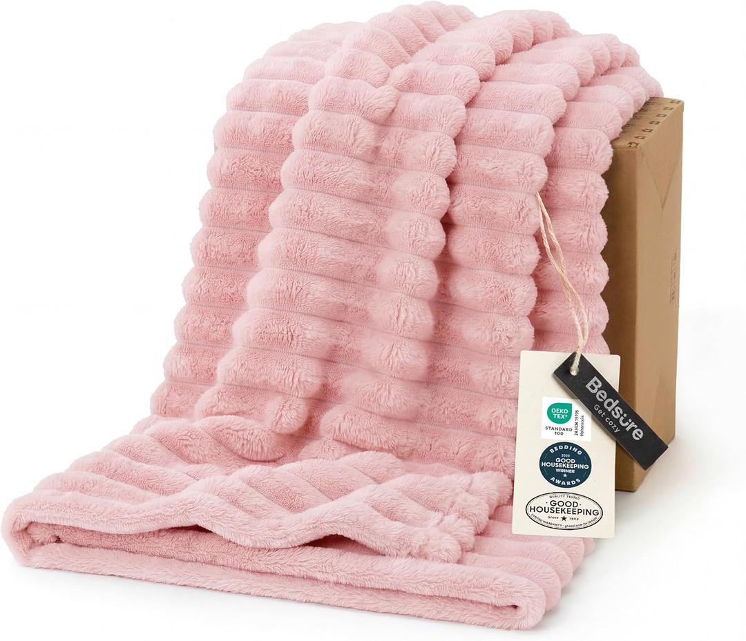 Bedsure GentleSoft Coral Pink Fleece Blanket for Couch - Super Soft Cozy Blankets for Women, Cute Small Blanket for Girls, 50x70 Inches