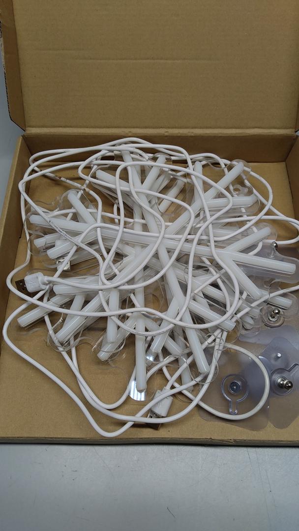 ROCEEI 3 Pcs Snowflake Neon Sign, Snowflake LED Lights Winter Neon Lights USB Window Wall Bar Living Room Decor for Winter Christmas Party Holiday Night Bedroom Gifts(White)