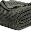 Bedsure 100% Cotton Blanket Queen Size for Bed - Cooling Breathable and Soft for Summer, Thick Cozy Waffle Weave Blanket Gifts for Women, Olive Green, 90x90 Inches