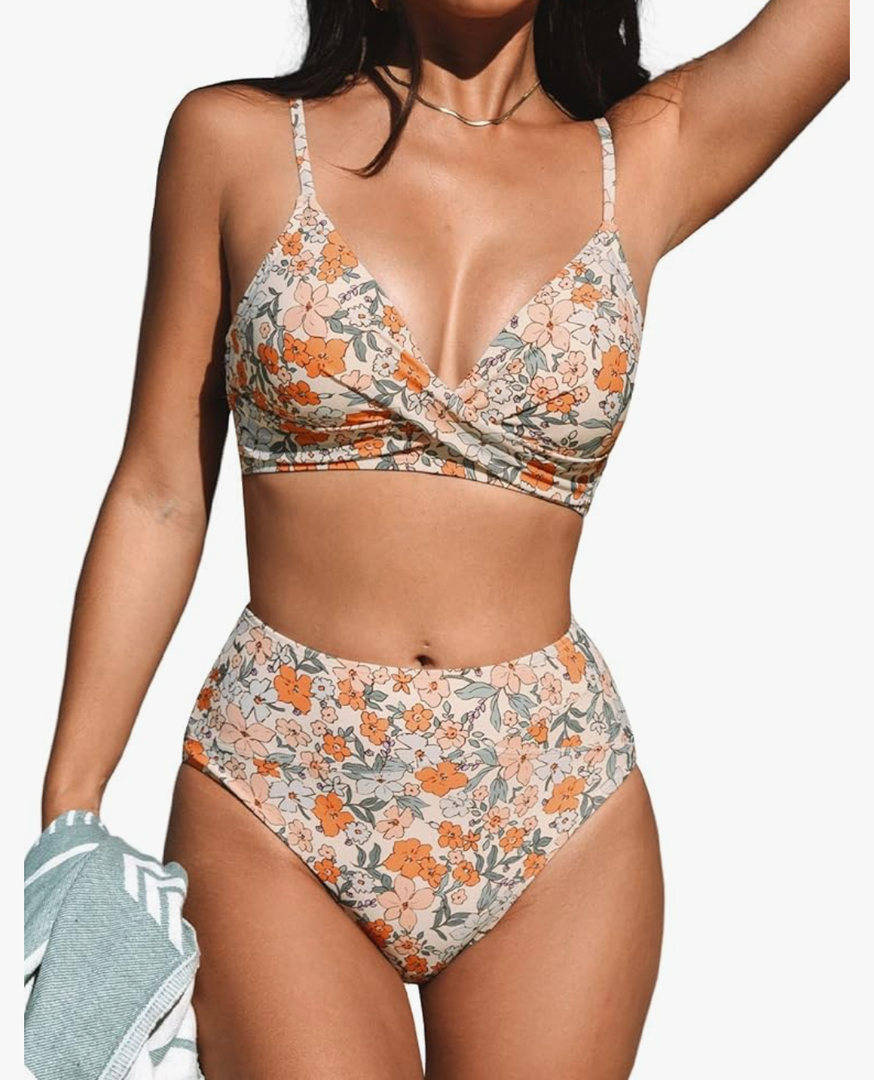 CUPSHE Women's Bikini Sets Two Piece Swimsuit High Waisted V Neck Twist Front Adjustable Spaghetti Straps Bathing Suit, Size M
