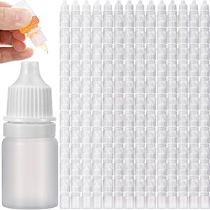 Umigy 200 Pcs Dropper Bottles Empty Eye Dropper Bottle Small Liquid Plastic Portable Squeezable Container with Caps and Plug for Oil, Eye Liquid Storage(White)