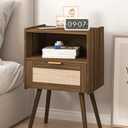 Veegle Nightstand,Modern Bedside Table with Storage Drawer and Open Wood Shelf, Accent Night Stand with Solid Wood Legs for Living Room, Bedroom and Small Spaces,Easy Assembly (Walnut Brown-Rattan)